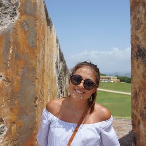 Meet your Posher, Daniela